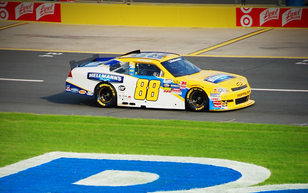 Nascar on sale electric cars