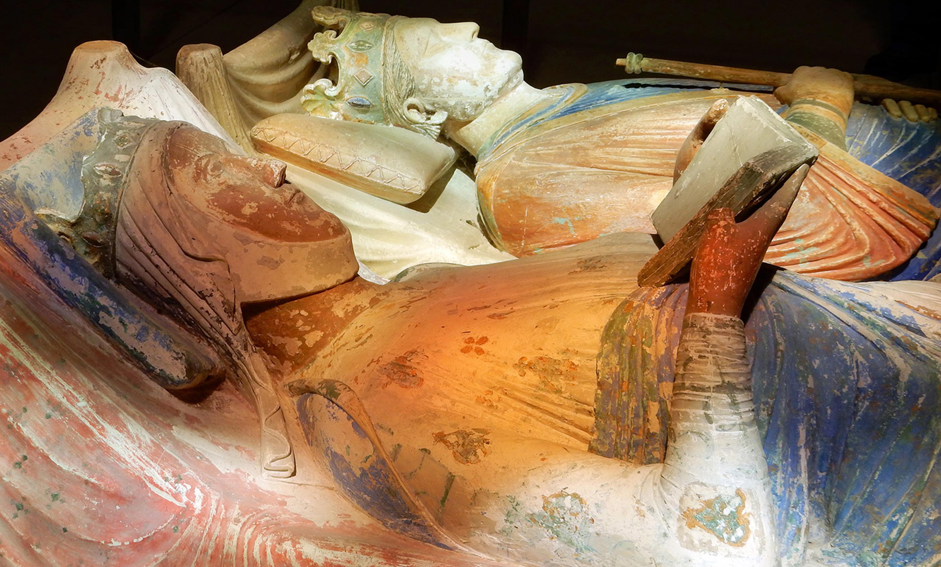 <p>Power behind the throne. The tomb of Eleanor of Aquitaine alongside Henry II of England in the church at Fontevraud Abbey in Anjou, France. <em>Photo courtesy Martin Cooper/Flickr</em></p>