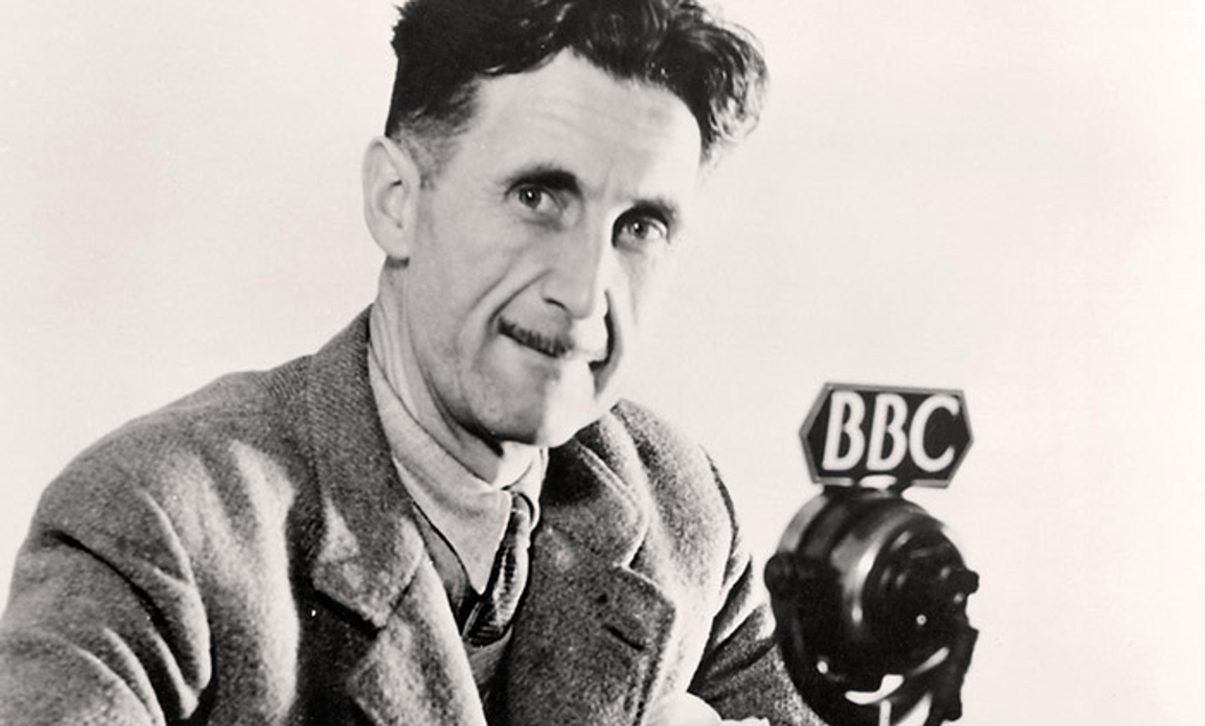 <p>George Orwell presenting wartime radio broadcasts. <em>Photo courtesy BBC</em></p>