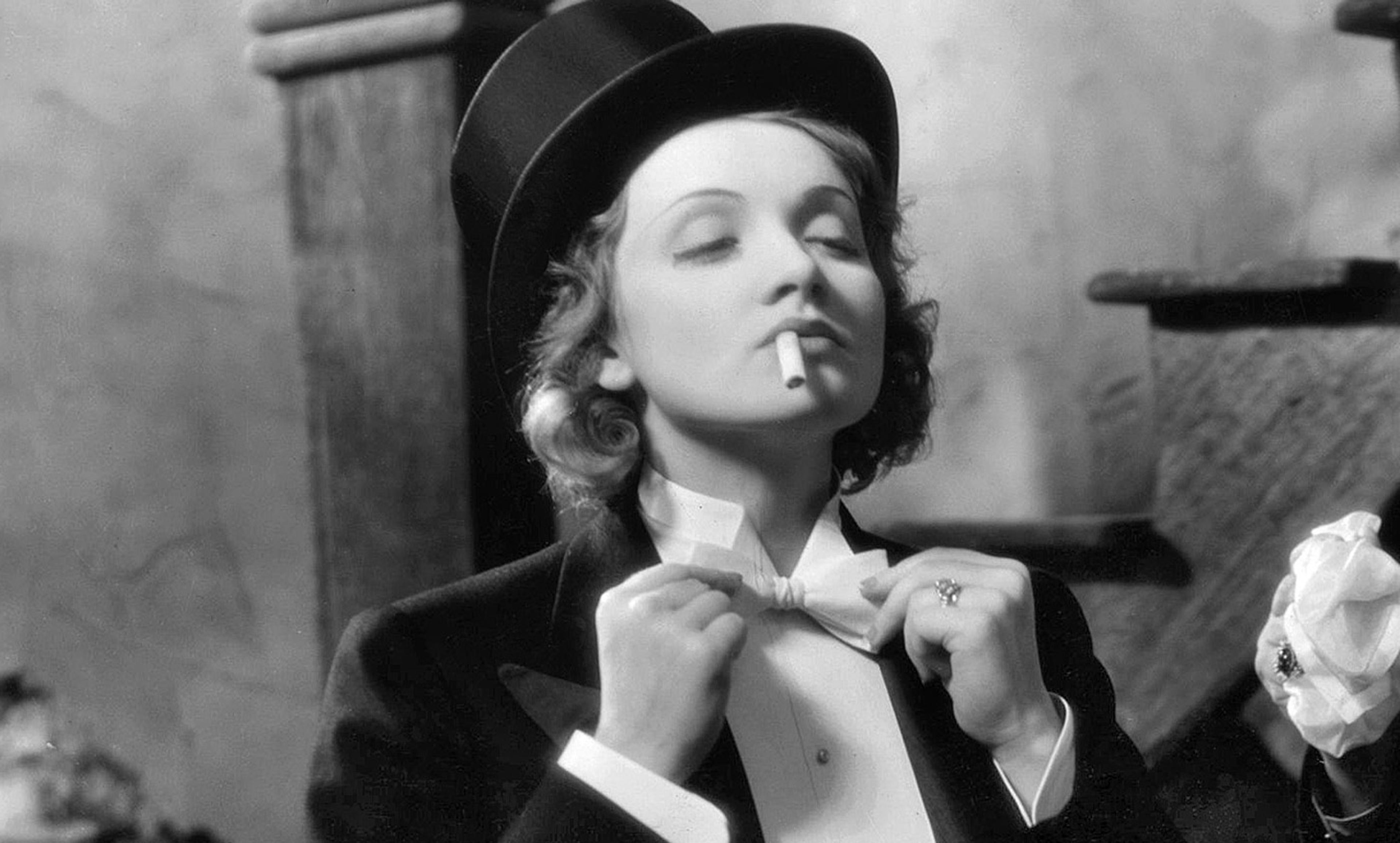 <p>Marlene Dietrich on the set of <em>Morocco</em> (1930). <em>Photo courtesy Paramount Pictures</em></p>