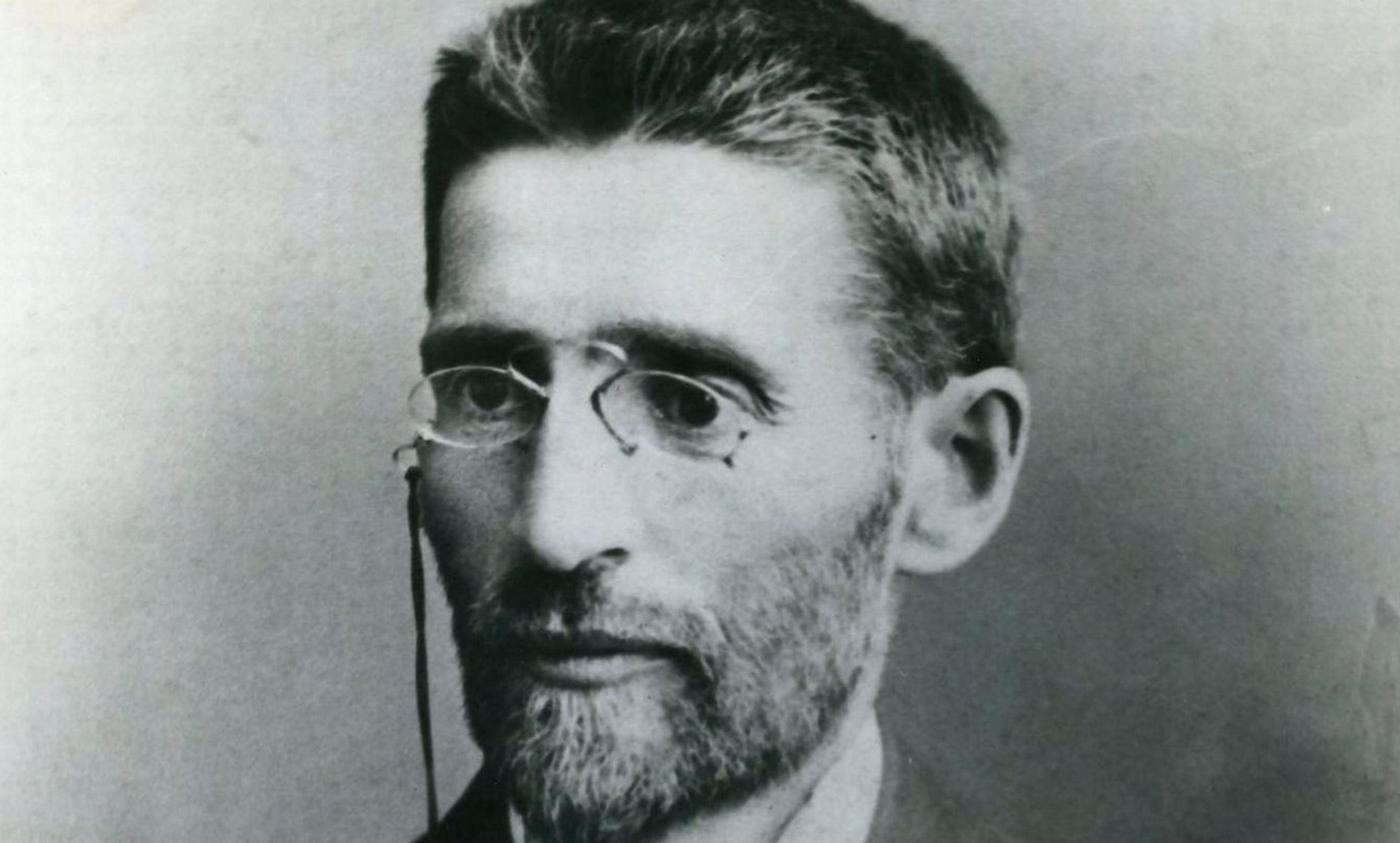 <p>Eliezer Ben-Yehuda in 1905. <em>Photo courtesy Wikipedia</em></p>