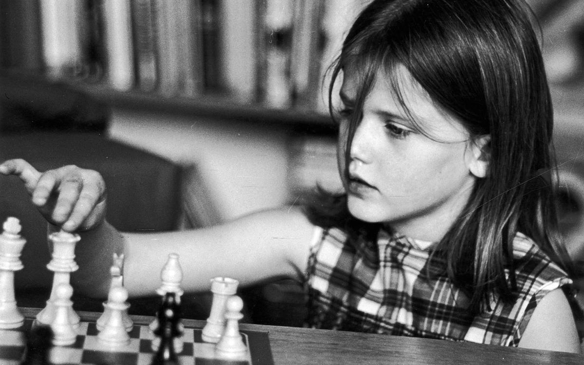 Top female grandmaster takes on man's world of chess