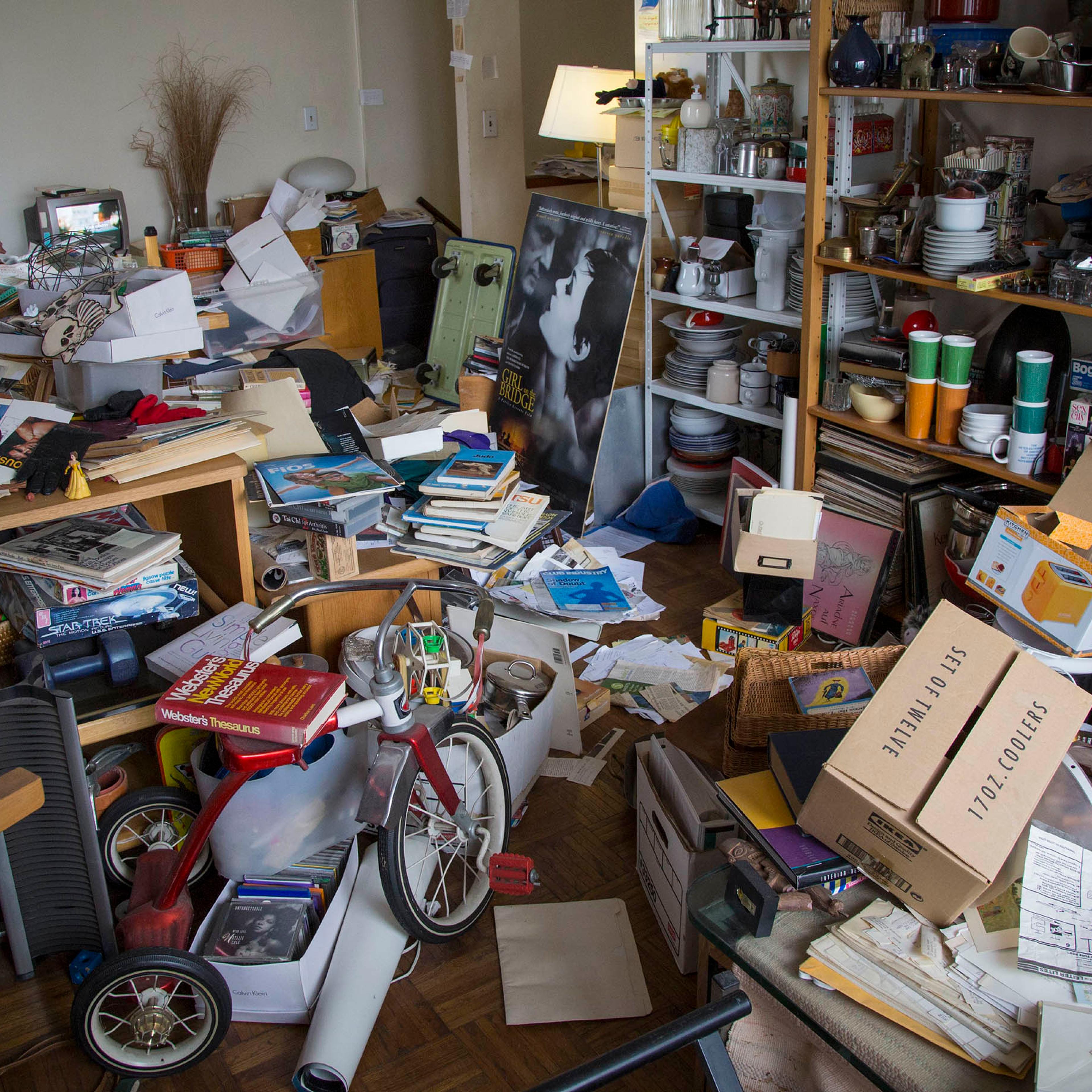 How to tell if someone is hoarding – and provide effective help ...